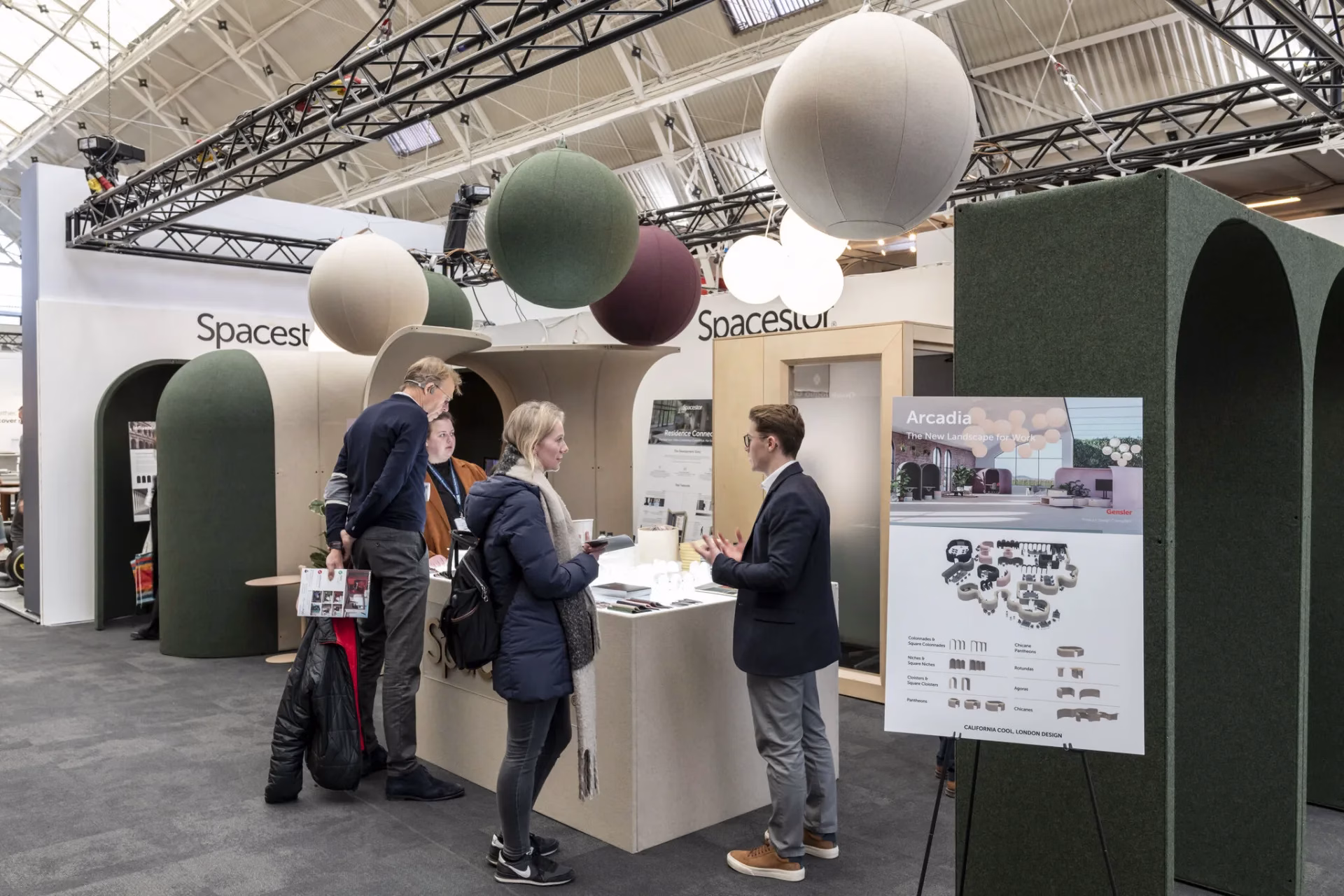 How to Make Your Trade Show Booth Stand Out with Print: 7 Proven Strategies