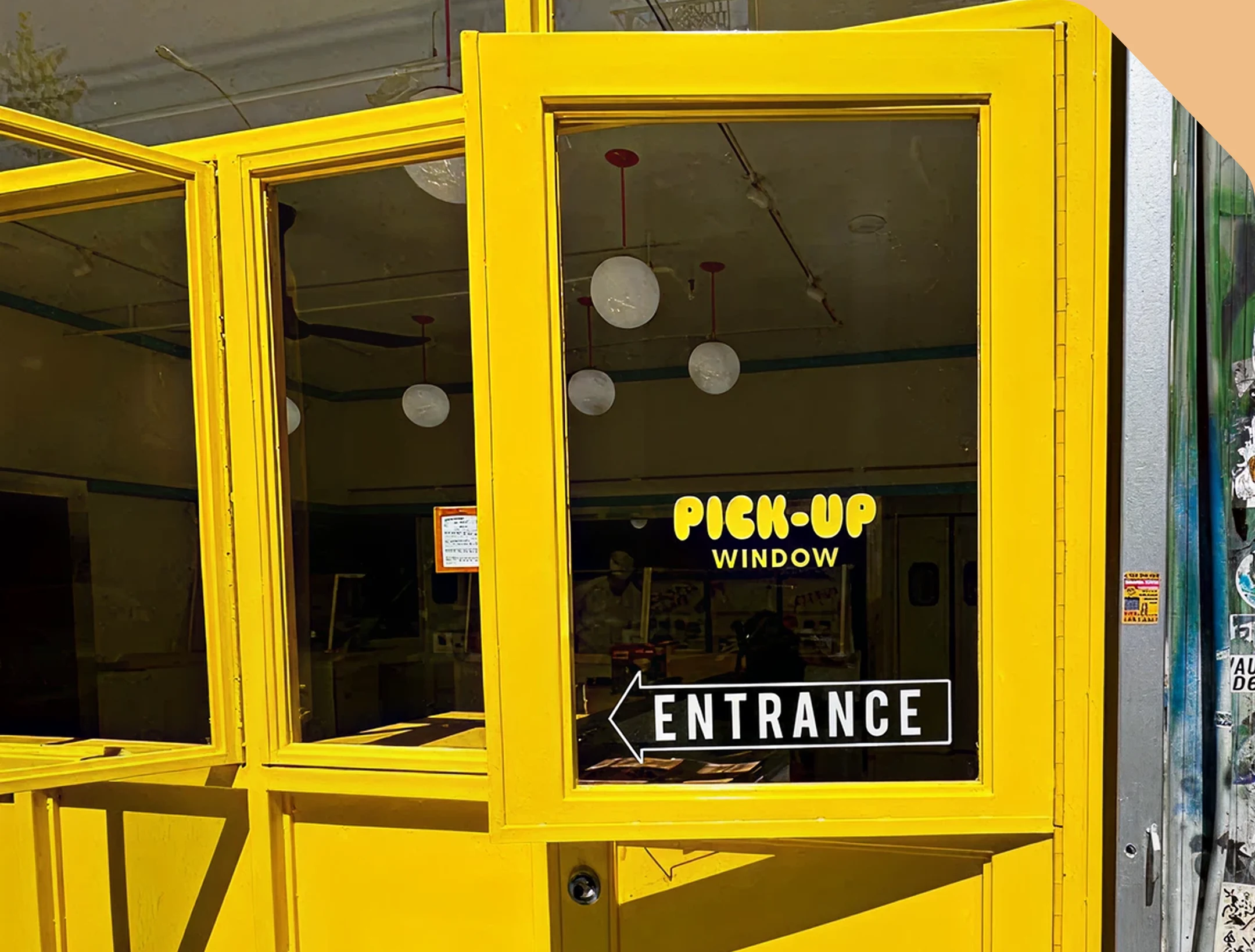 Custom Vinyl Lettering Options to Fit Your Needs